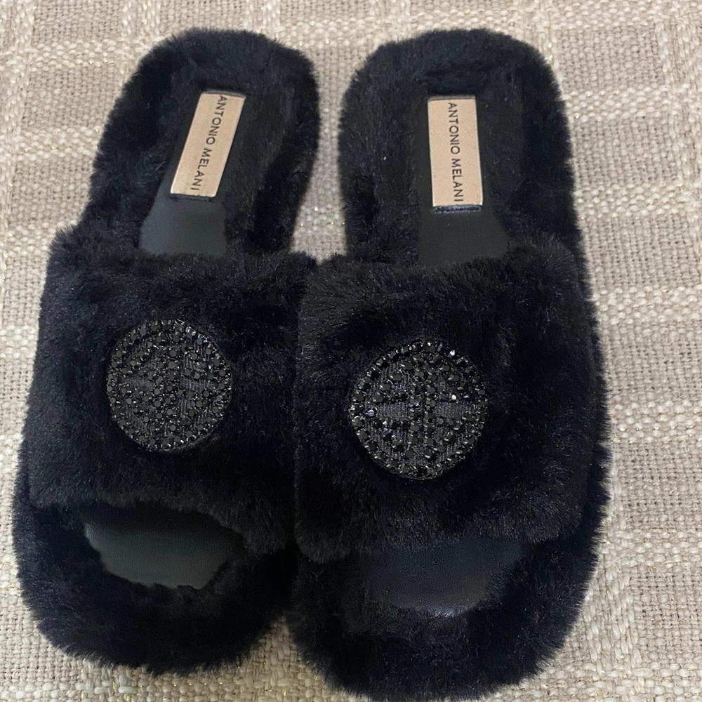 ANTONIO MELANI Black Plush Slippers